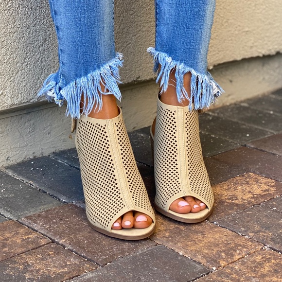 Chic Perforated Peep Toe Velcro Ankle Strap Bootie - Picture 8 of 12